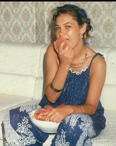Великолепная Сафие Султан. Как Хюлья Авшар выглядела в молодости, и в чем секрет ее неувядающей красоты