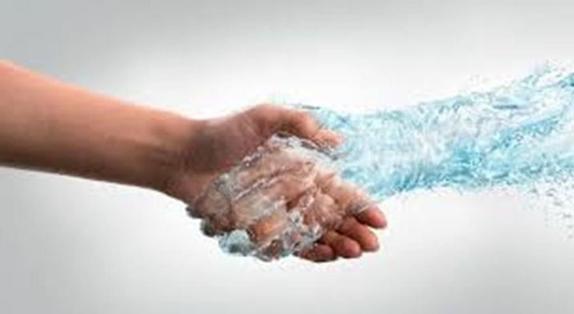 Пробовали ли вы мыть руки газированной водой? Гигиена и красота - две цели одним выстрелом