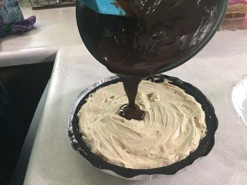 Десерт для любителей орехов: как приготовить арахисовый пирог своими руками