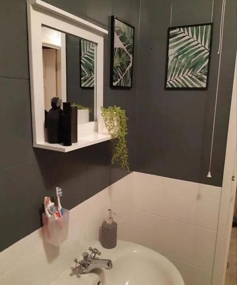 Стильное преображение ванной комнаты с помощью краски: 