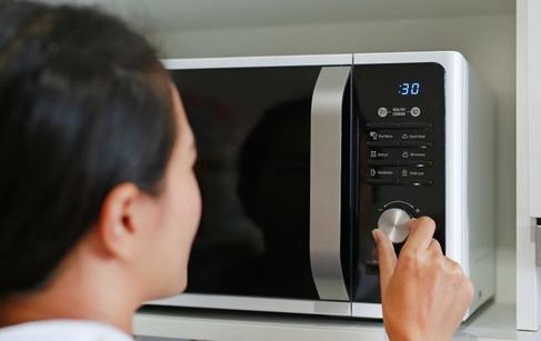 От холодильников до фенов: какую технику нельзя использовать с удлинителем