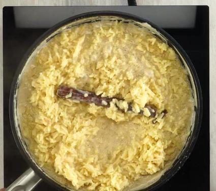 Опробовала рецепт рисового пудинга от знакомого кондитера: тортик получился слоеный, как 