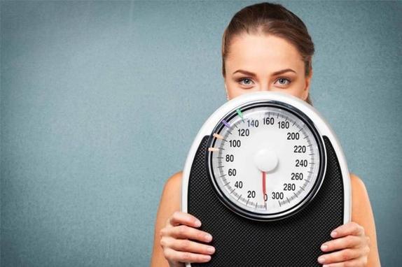 Не всегда честно: диетолог Марият Мухина рассказала, как убирают лишний вес девушки в Instagram
