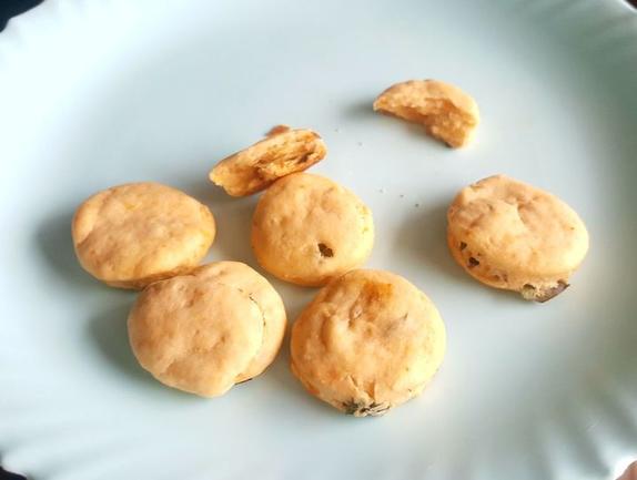 Воздушное печенье с пряными специями: готовлю его вместо чипсов и крекеров