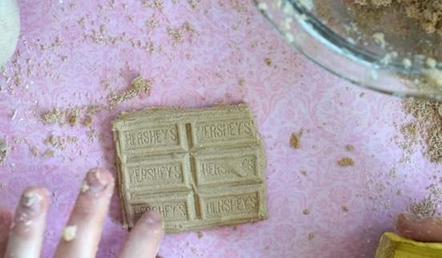 Бомбочки для ванны в форме шоколадной плитки: мастерим своими руками из какао-порошка и соды