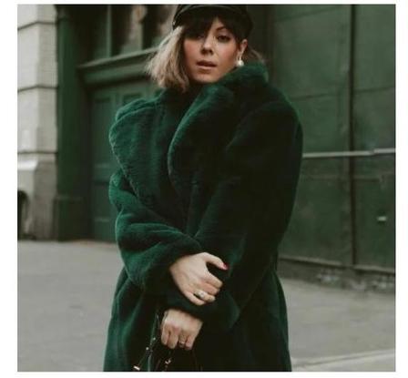 Благородный зеленый - выбор стильных женщин: роскошная альтернатива черному в модных нарядах