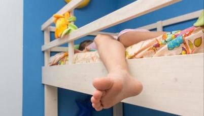 Почему покупка двухярусной кровати - худшее решение родителей: делюсь своим опытом