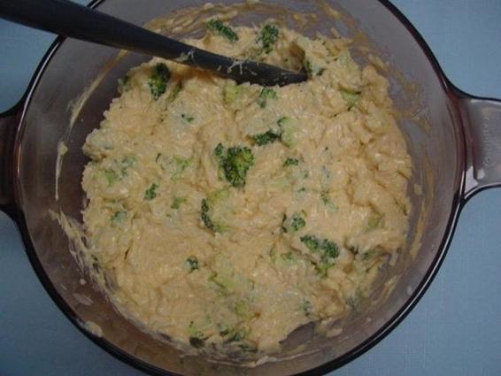 Запеканка из риса, сыра и брокколи: простой рецепт необычайно вкусного блюда