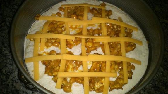Сочный пирог с белой фасолью и куриным филе: мое любимое праздничное лакомство