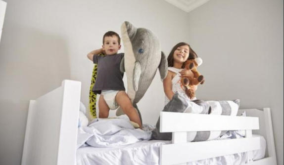 Почему покупка двухярусной кровати - худшее решение родителей: делюсь своим опытом