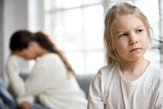 Ребенок ведет себя плохо или он просто маленький? Эксперты проанализировали разные типы поведения