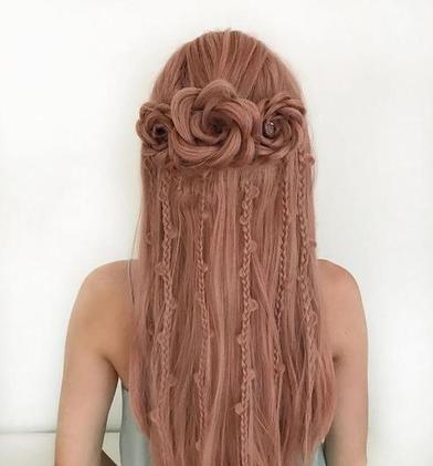 17 летняя мастер самоучка плетет невероятные косы: фото ее работ