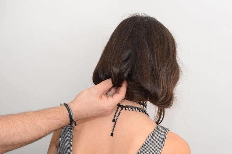 Как примерить модную стрижку боб, не обрезая длинные волосы. Делаем новую прическу простым способом