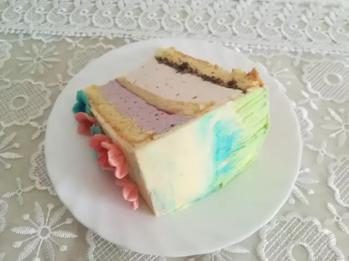 Бисквитный торт на годовщину родителей: десерт украшен красивым родословным деревом