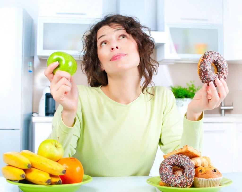 Слишком мало еды и другие распространенные ошибки, мешающие похудеть женщинам после 40