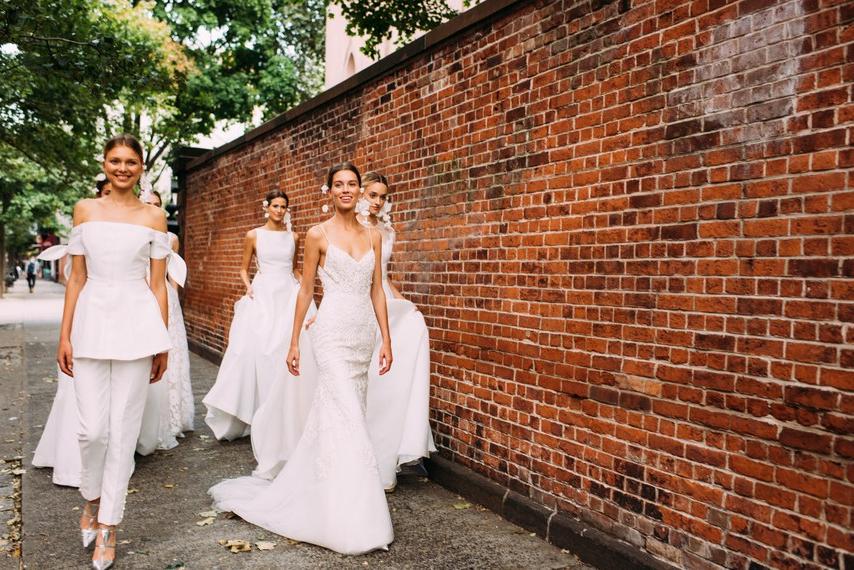 Как выбрать свадебное платье своей мечты: рекомендации с фото