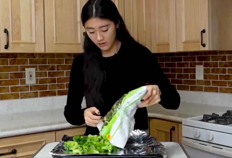 Как приготовить замороженные овощи, чтобы они были хрустящими: лайфхак от блогера