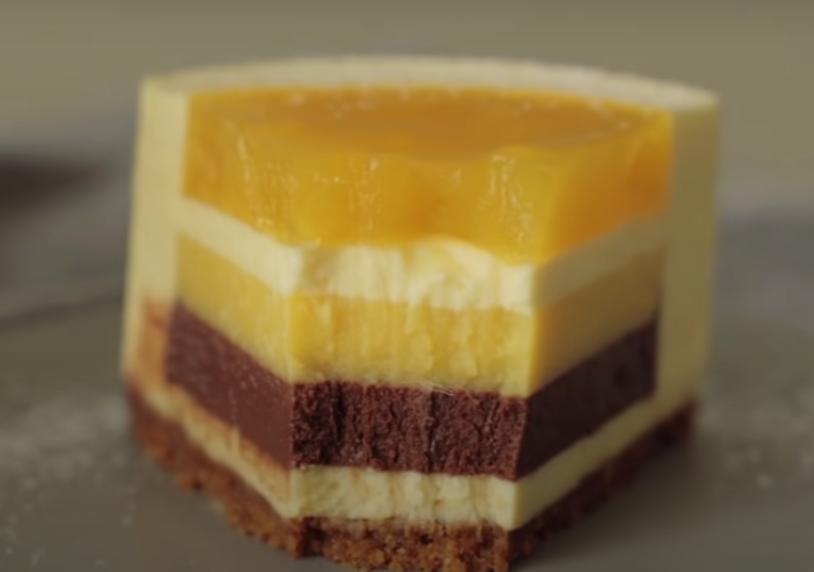 Желатиновый чизкейк со вкусом манго и шоколада: как приготовить многослойное лакомство
