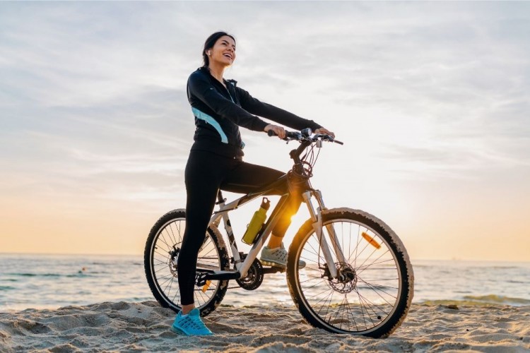 Дело не только в похудении: зачем каждой женщине нужен велосипед