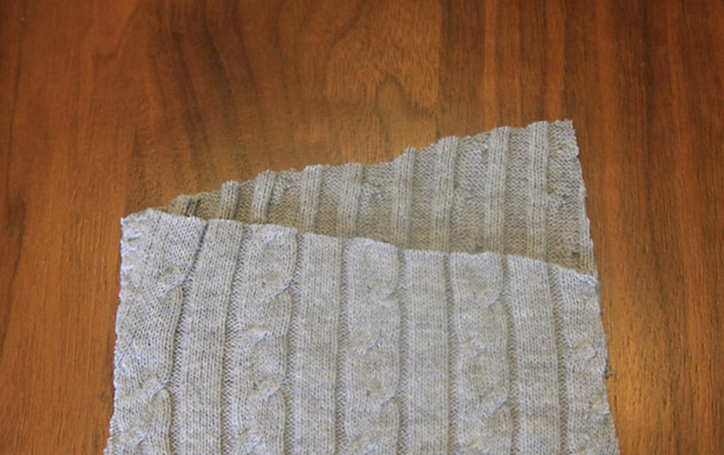 Как из старого свитера сделать удобные детские легинсы. Очень простой и практичный способ