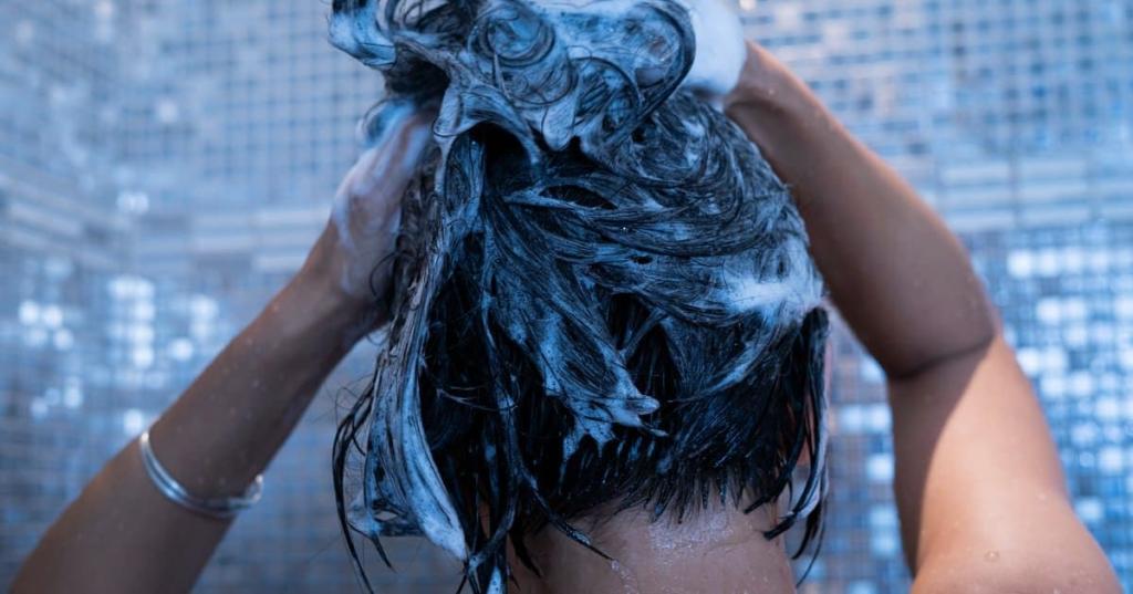 Истончение волоса и дефицит ЭПК: что вызывает жирность волос и каких продуктов стоит избегать