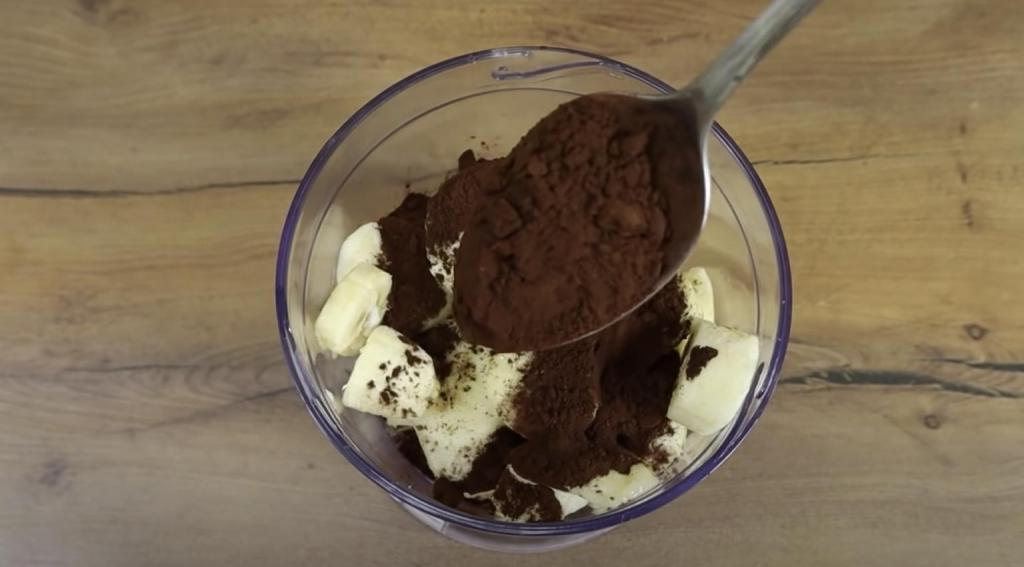 Никаких сливок, яиц и сахара: шоколадное мороженое, которое можно даже на диете