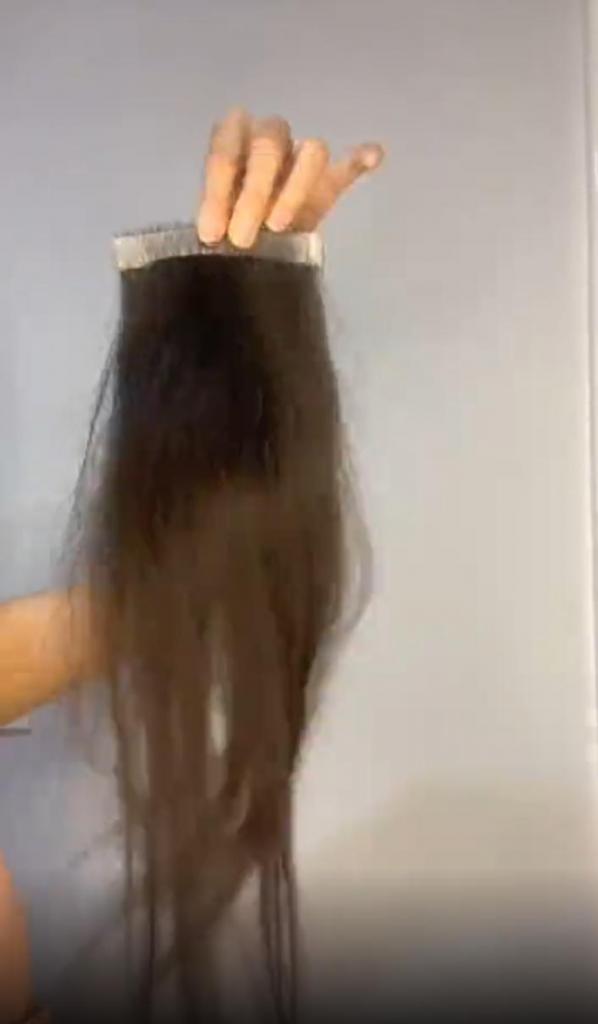 Наращивание из собственных волос: англичанка 8 месяцев собирает выпавшие волосы