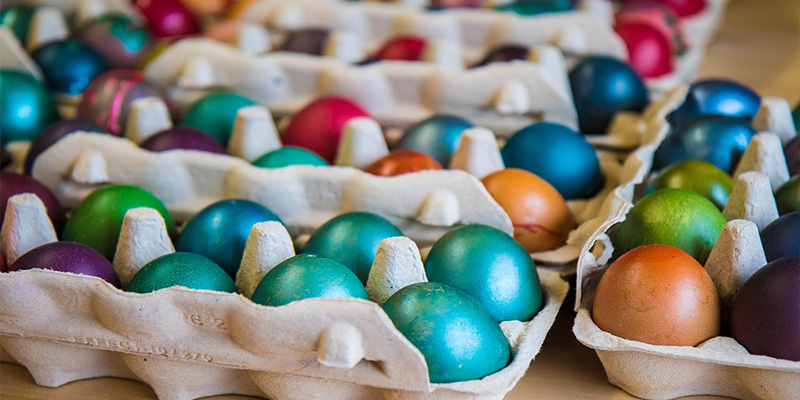 Пасха в Германии уже прошла: зачем немцы развешивают яйца на деревьях, и другие традиции праздника
