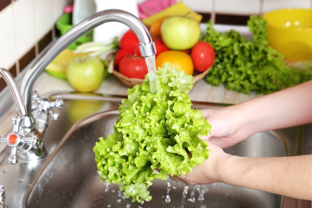 Не забудьте удалить излишки влаги: полезные советы по мытью листовой зелени
