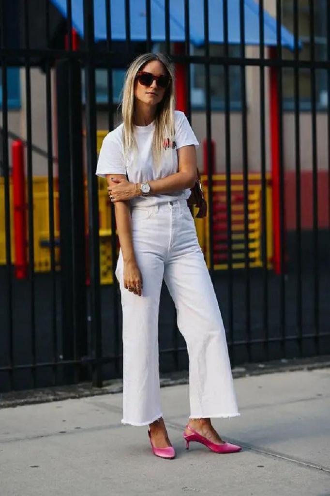 Как стилизовать простые белые джинсы: несколько примеров стильных образов