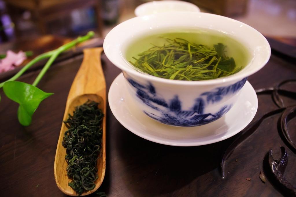Зеленый чай поможет: восстанавливаем волосы домашним средством
