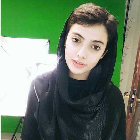 Слишком горячая: вот за эти откровенные танцы иранскую девушку арестовали