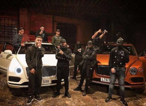 Албанские гангстеры завели Instagram и теперь дразнят полицию провокационными фото