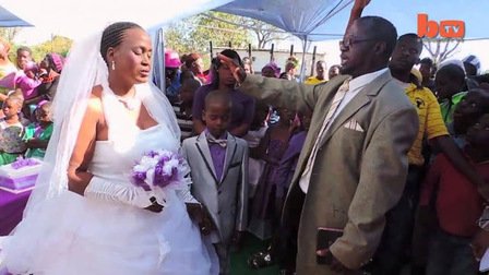 Свадьба 9-летнего мальчика с 62-летней женщиной шокировала общественность. Но все прояснилось, когда…